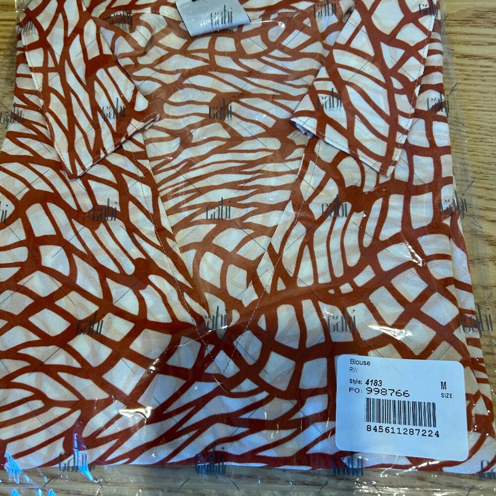 Cabi Twirl Top, Size M, NIB